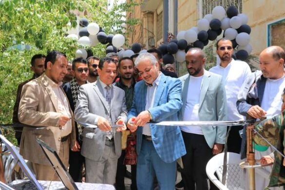 افتتاح المعرض الطبي بكلية الجزيرة