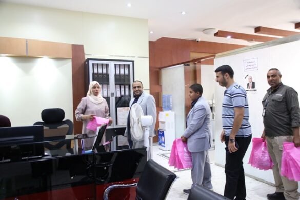 مدير مستشفى سيبلاس في زيارة عيدية للموظفين