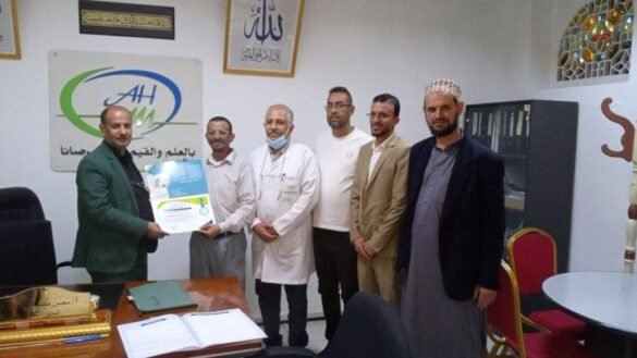 المستشفى الأهلي الحديث يواصل تكريم الموظفين بشهادات تقدير ومكافآت مالية للمتميزين