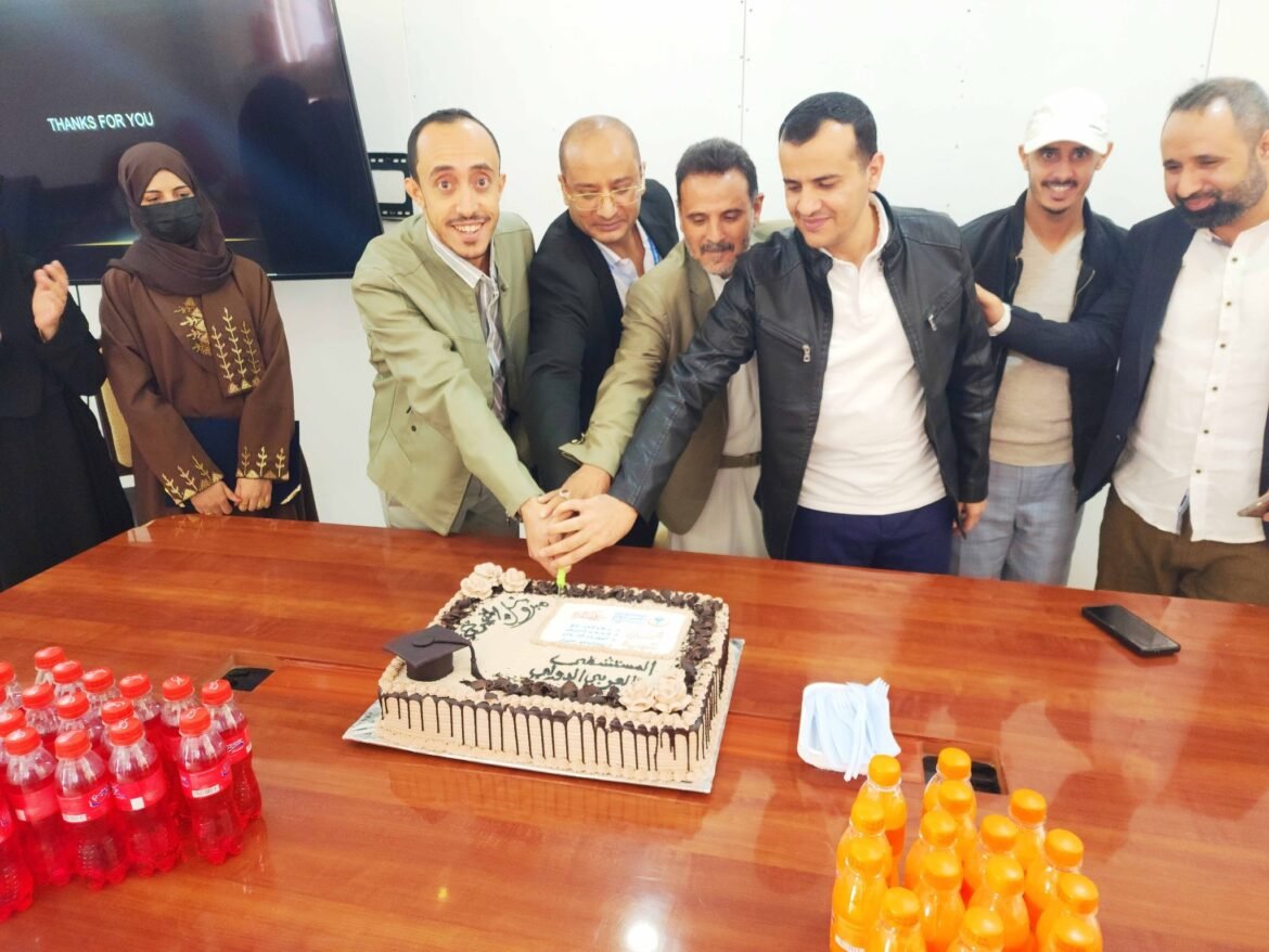 المستشفى العربي الدولي يحتفي بفخر بإنجازات أطبائه في اجتياز البورد العربي واليمني