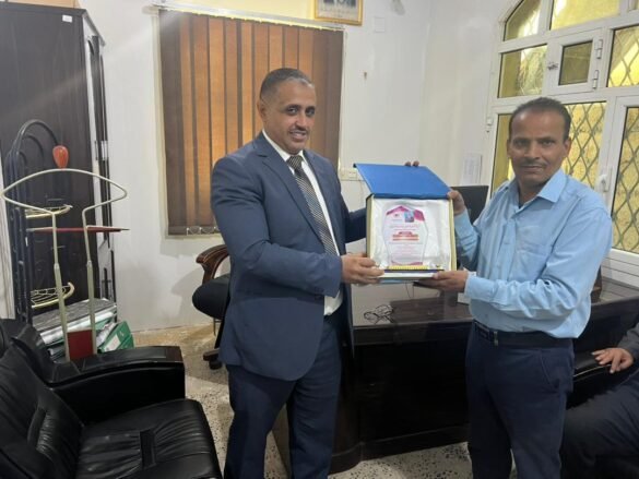 منصة أخبار الصحة تكرم الدكتور هلال البحري