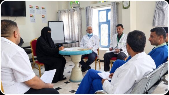 المستشفى الأهلي الحديث يعقد اجتماعًا موسعًا للجنة الطبية لمناقشة التحديات التشغيلية